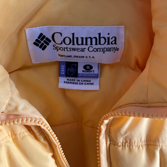 Columbia size medium yellow puffer jacket - Picture 2 of 4